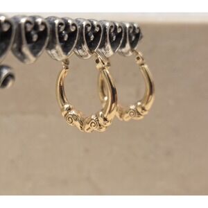 Vintage 10k .417 Yellow Gold Ram's Head 5/8" Hoop Earrings